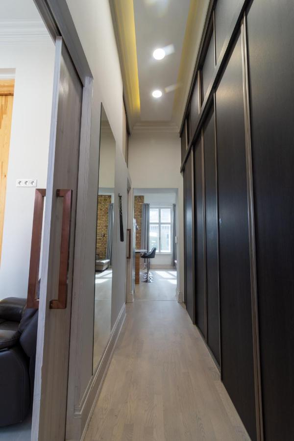Tower Szeged Belvarosi Exkluziv Panoramas Apartman - Free Parking Luaran gambar